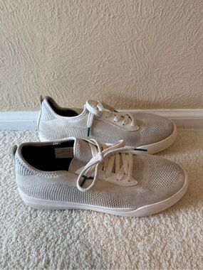 Vessi Weekend Classic Waterproof Shoes | Women's 9 / Men's 8